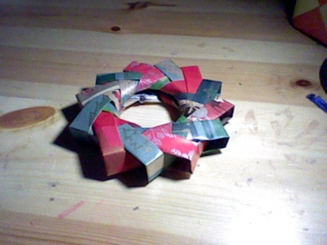 Collection de noël 2012/ origami n°2:La couronne de Noël
